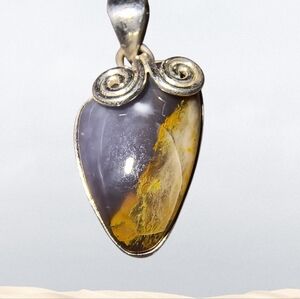 Purple Chalcedony Artisan Pendant Necklace Brand New